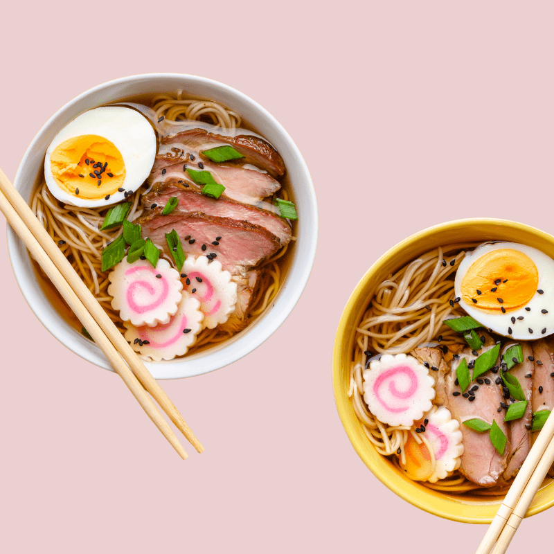 Fotos de dois ramen da vida real.